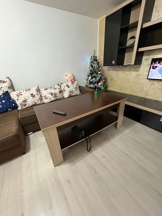 Masa living sau bucatarie