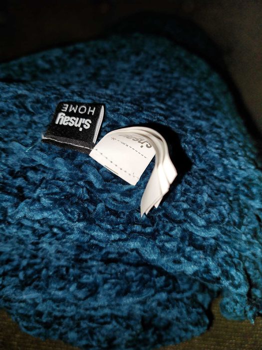 Patura suuuuper pufoasă albastru turcoaz NOUĂ adecvata cadou