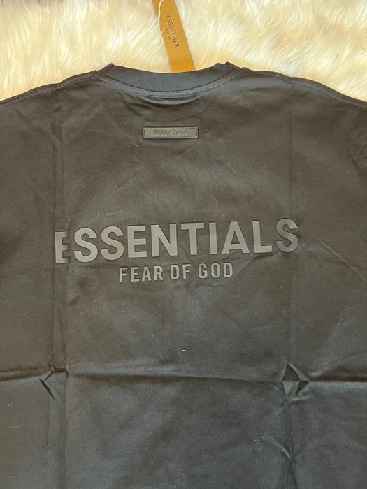 Tricou Essentials negru