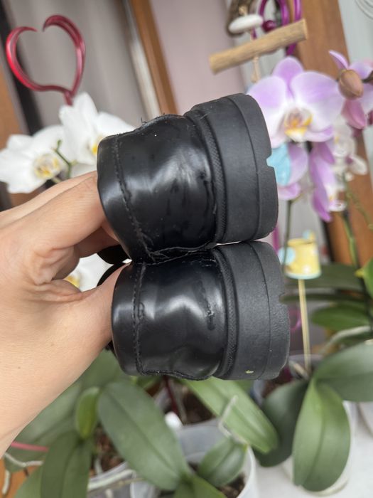 Pantofi negri zara