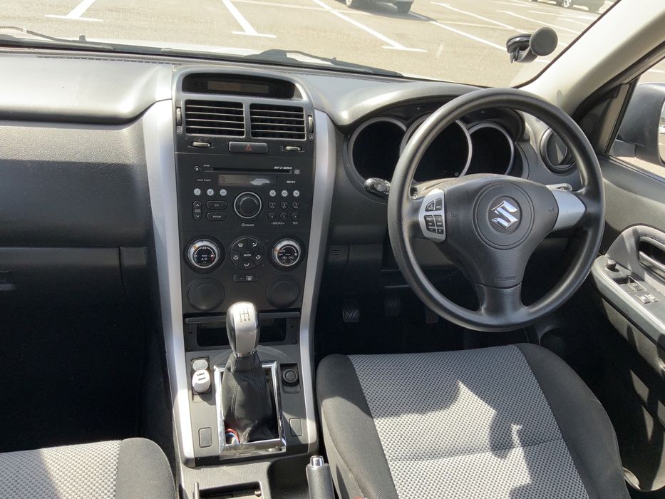 Suzuki Grand Vitara 1.6 benzina 2009. Volan dreapta. Inmatriculat.