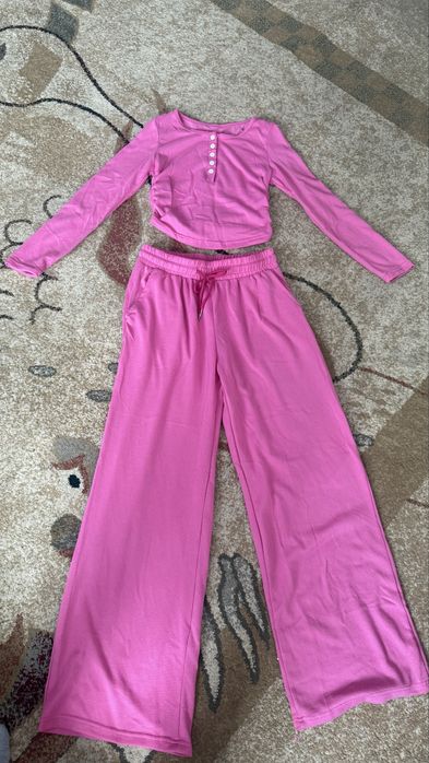 Комтюм 44 размер