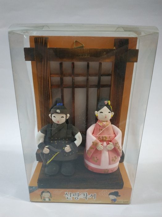 Корейские куклы в боксе