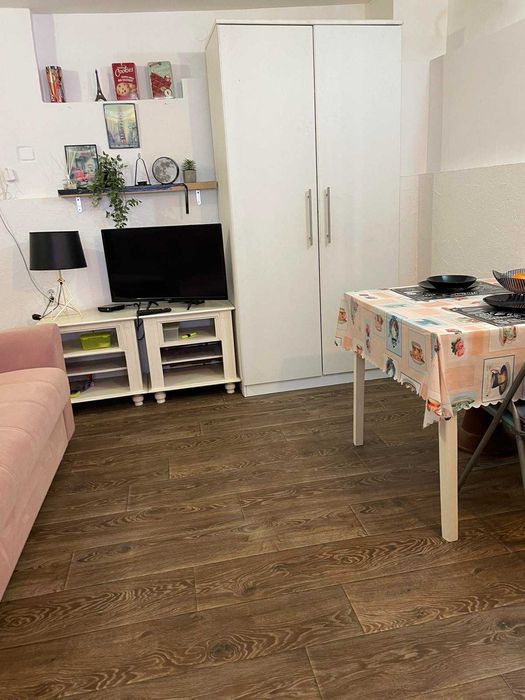Дава се под наем Едностаен апартамент в Варна, Общината - 30 кв.м за 219.3 € - Снимка #8