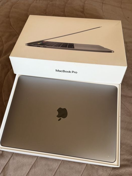 MacBook Pro 13” - цял за части