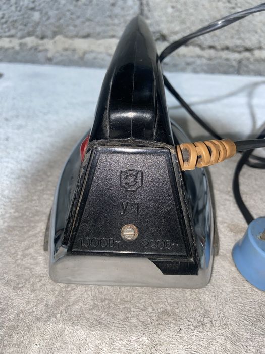 Утюг советский, в рабочем состоянии!