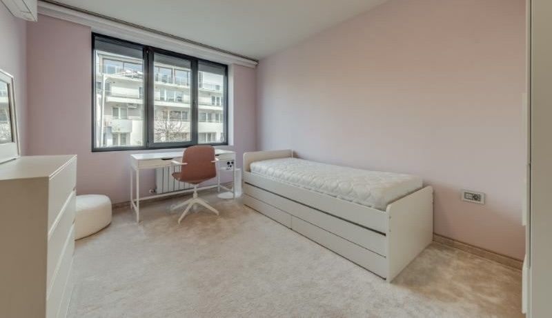 Дава се под наем Тристаен апартамент в София, Лозенец - 100 кв.м за 816 € - Снимка #5