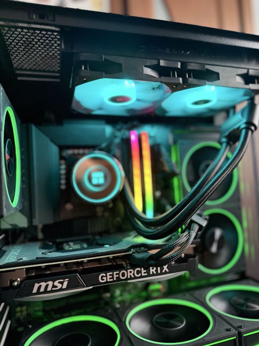 PC Gaming RGB RTX 4070s i9 12900kf 32gb