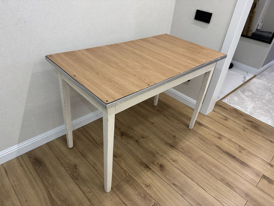 Үстел сатылады/Продается стол