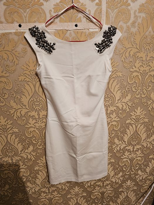 Продаётся платье вечернее