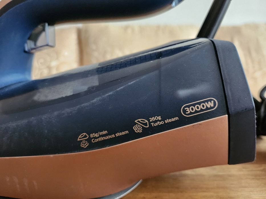 Ютия Philips Azur 8000 DST8050/20