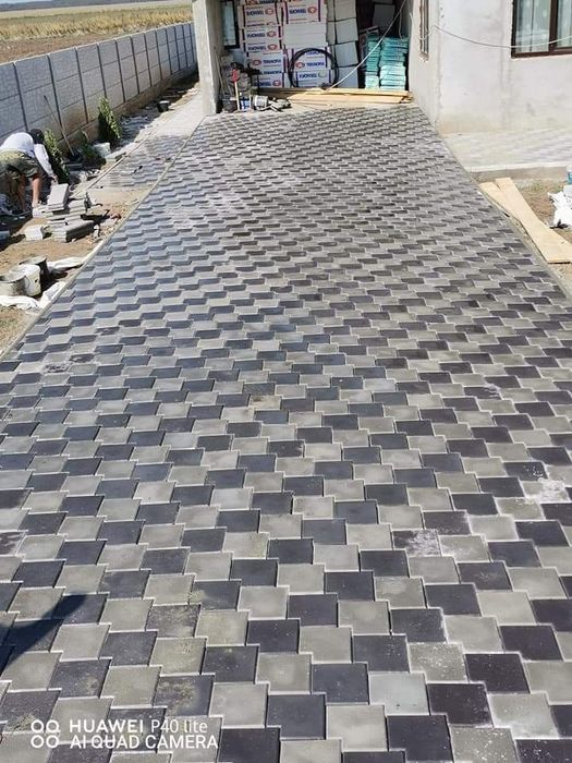 Fabricam pavaje model Solzi Patern de la 42lei mp Montaj pavele dale