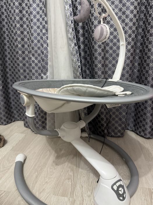 Продам шезлонг для ребенка.