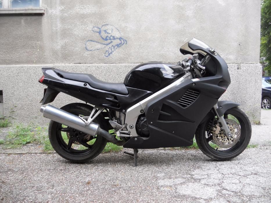 На части Honda Vfr 750 на части Хонда Вфр 750