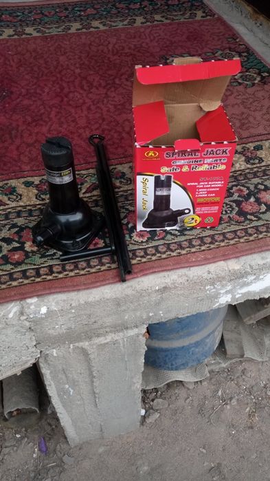 Продам.    домкрат