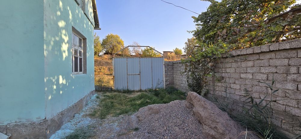 Дала-ховли сотилади