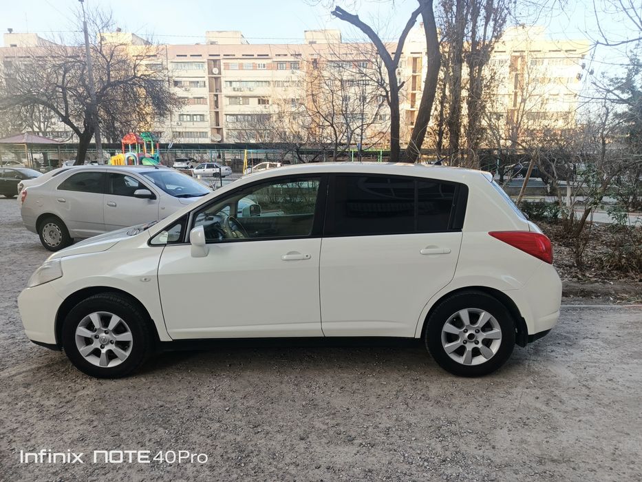 Nissan tiida  сотилади!!! Арендагаям берилади!!!