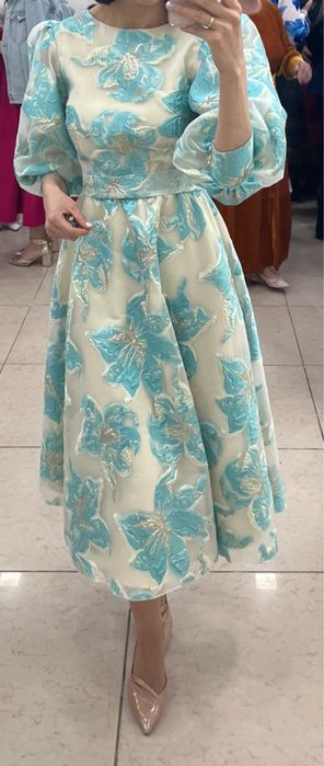 Женские платья