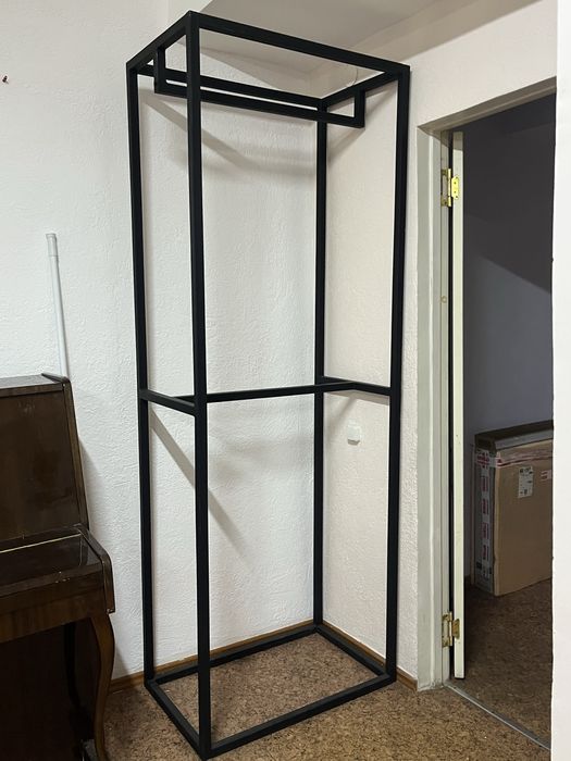 Вешалка для одежды.