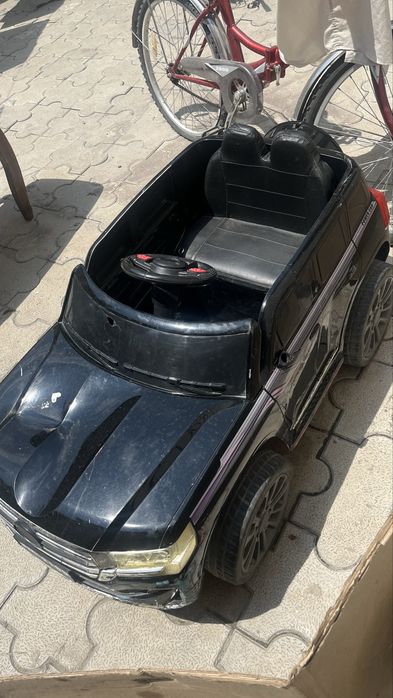 Продам детский электромобиль
