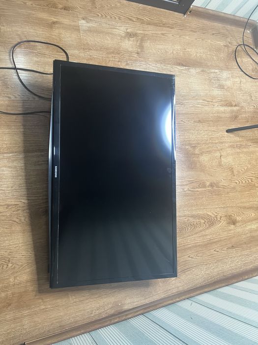 Телевизор samsung