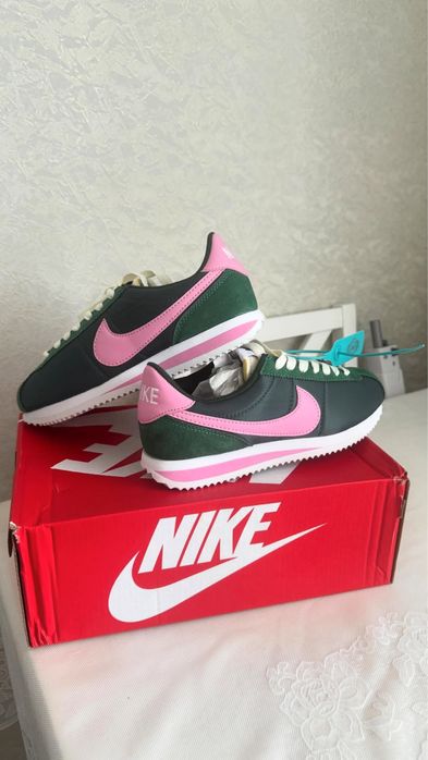 Кроссовки Nike Cortez