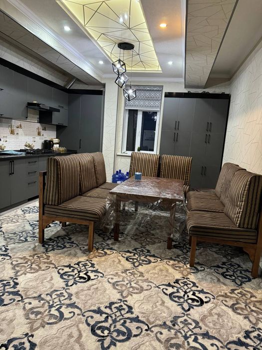 Сдаётся 5 комнатная квартира посуточно, для гостей города