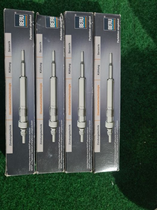 4 x bujii incandescente Beru 939 garnitura Elring