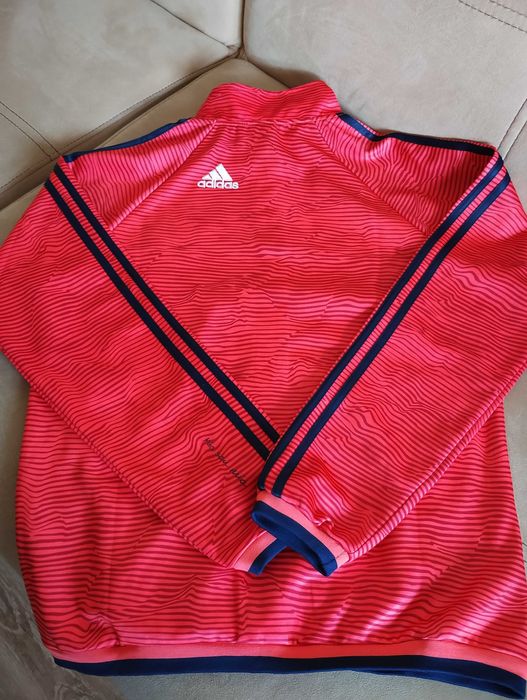 Суичър Adidas и Under armour