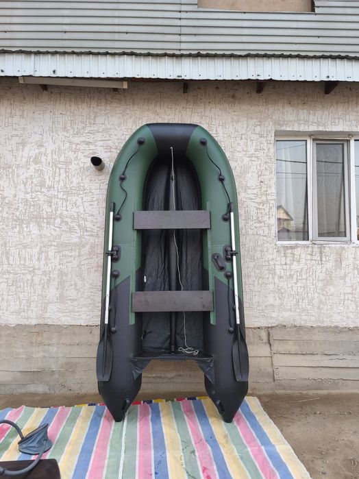 Продам лодку срочно