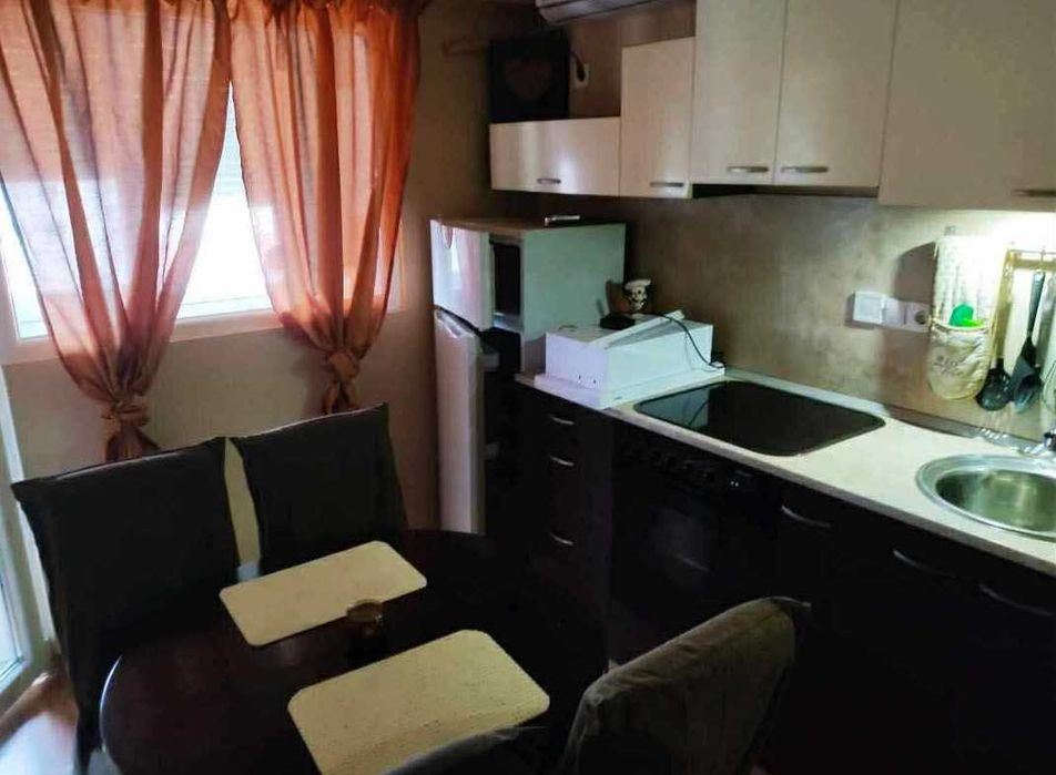 Дава се под наем Двустаен апартамент в Бургас, Център - 60 кв.м за 321.3 € - Снимка #6