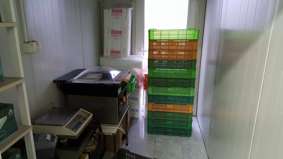 Продава се Промишлена сграда в с. Могила, Област Ямбол - 920 кв.м за 102 €/кв.м - Снимка #2