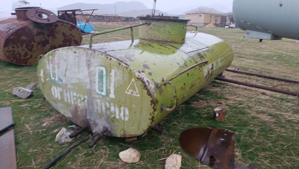 Цистерна ёмкость бочка бензавоз вадавоз