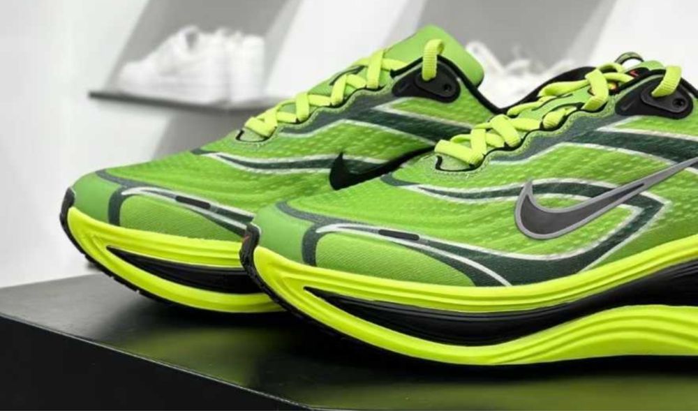 Нови мъжки маратонки Nike Vomero Plus Ekiden Pack Volt