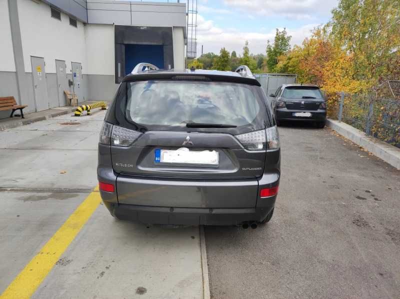 Mitsubishi outlander