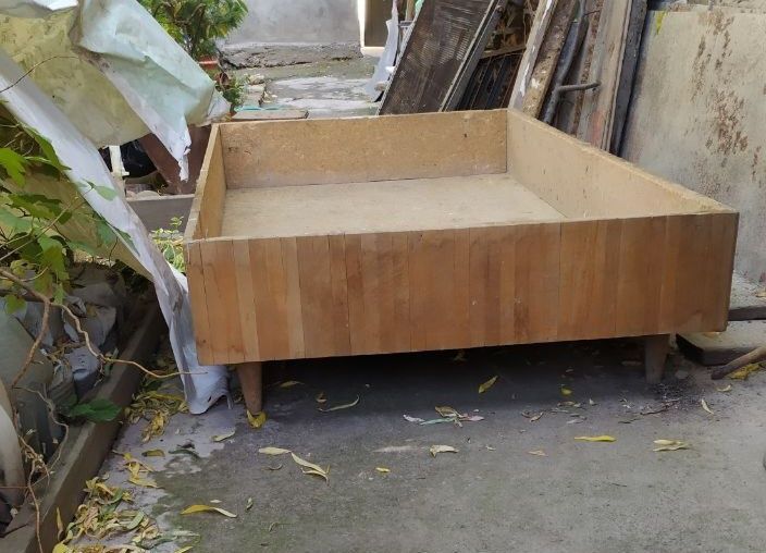 Продаётся кровать-тахта (коробка) материал ДСП