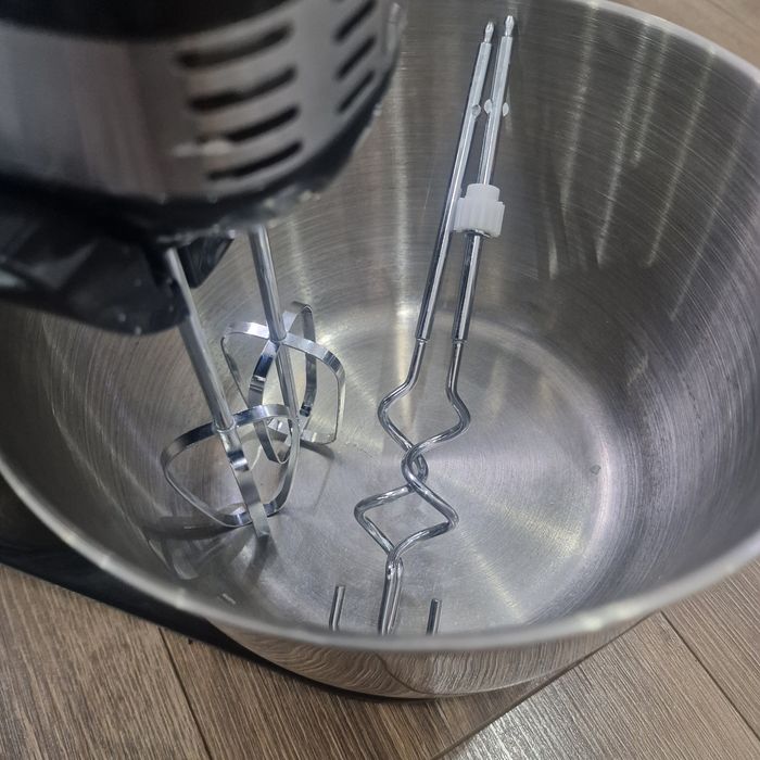 Продам тестомешалку и миксер 2 в 1