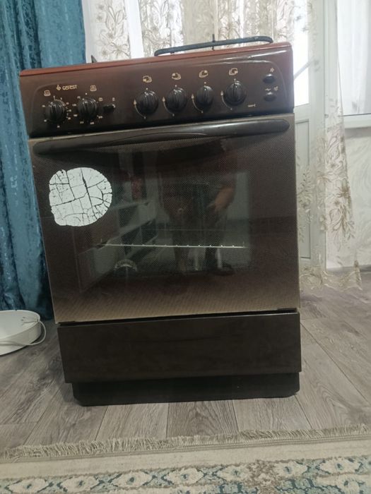 Продам газовую плиту