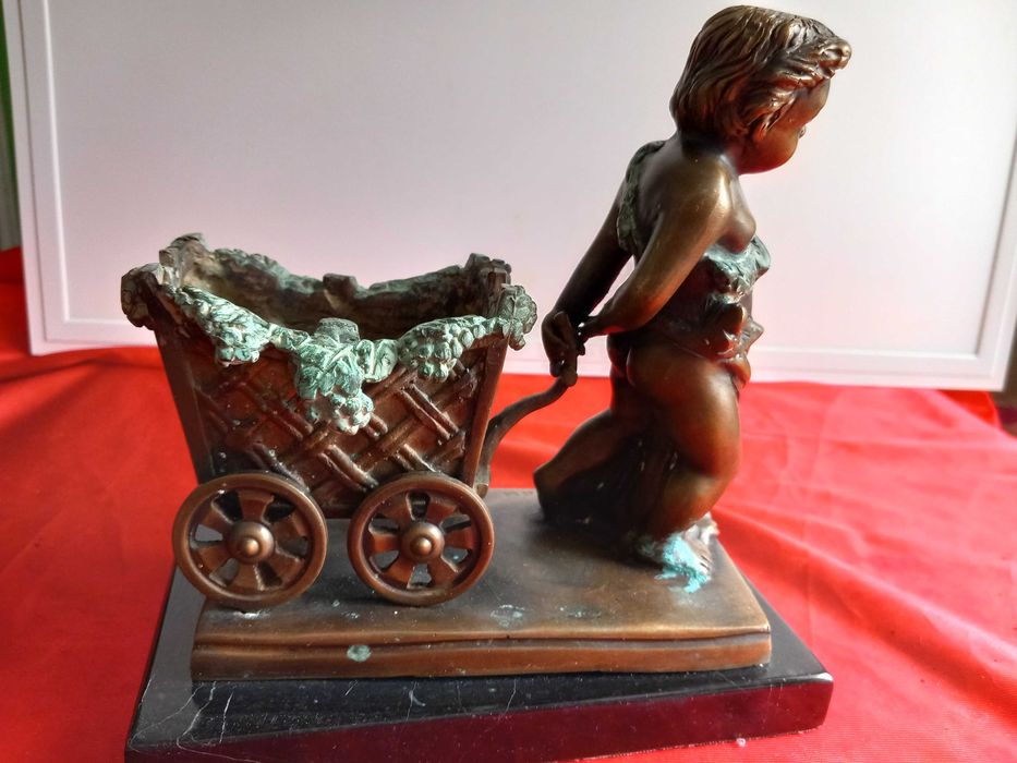 Jacques Bousseau Стара Бронзова Статуетка Херувим с Количка