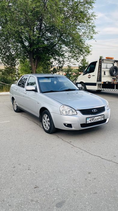 Продам Приору Люкс