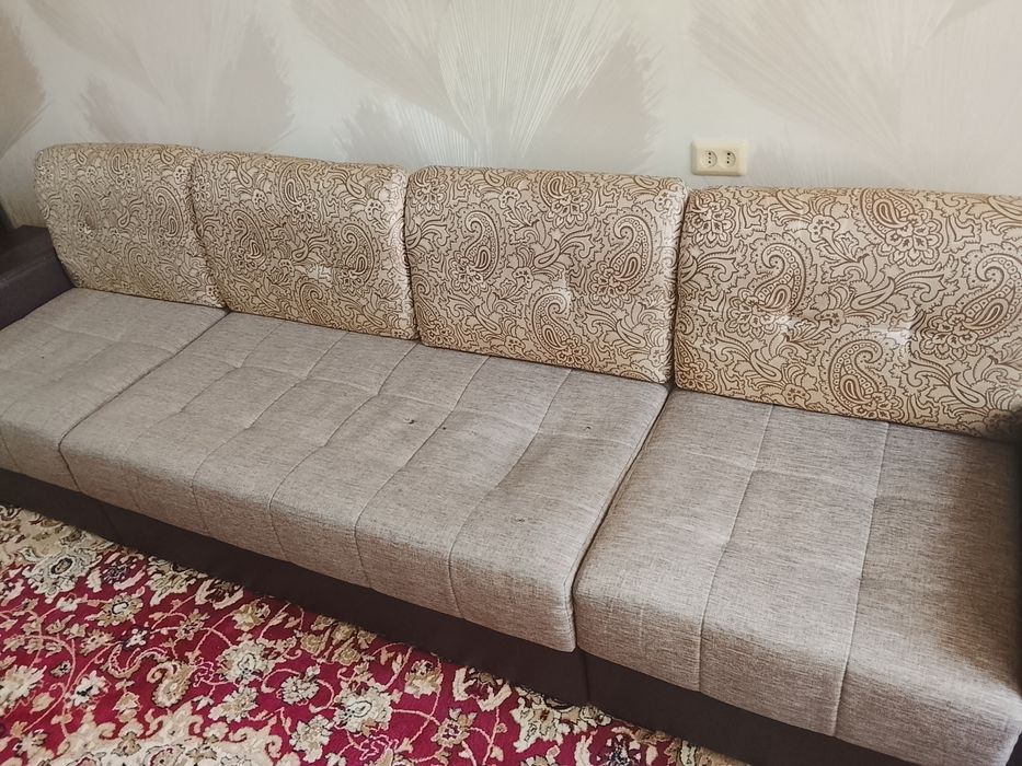 Продам б/у диван