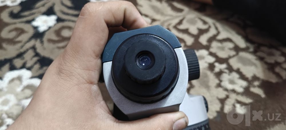 профессиональный оптический нивелир Bosch GOL 26 D Professional.