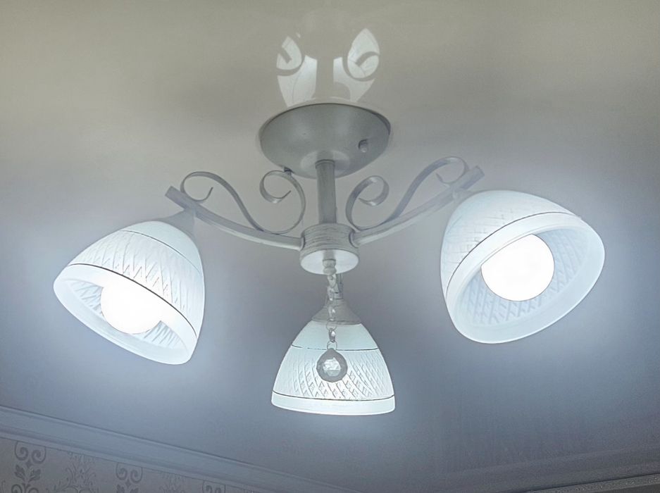 Люстра для спальни, для зала. 8000