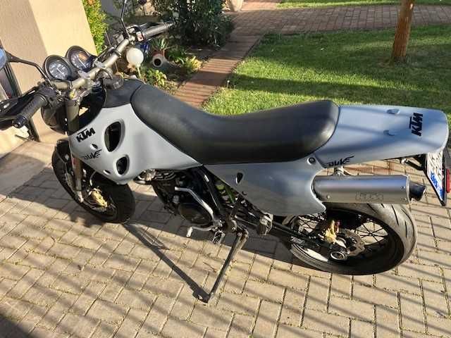 KTM Duke E Supermoto  - estetic si tehnic impecabil - reconditionat complet