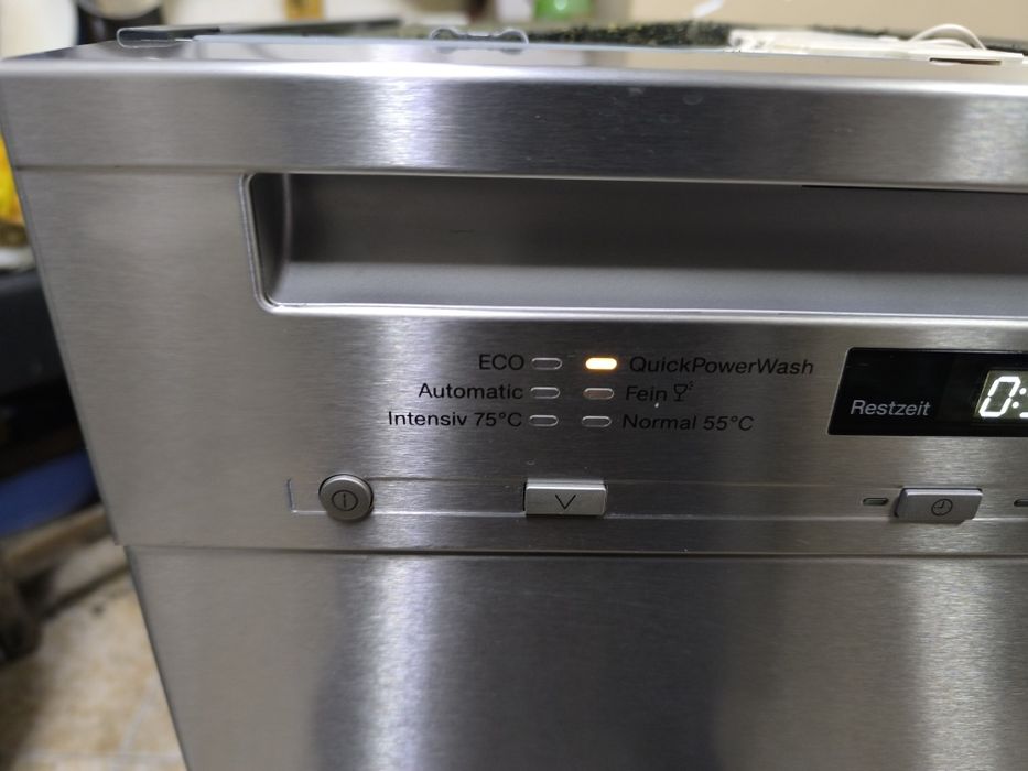 Съдомиялна Miele G 4722 SCI - на 45см. Иноксова за вграждане.
