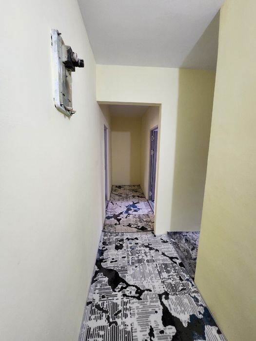 Srochno 2 xonali kvartira sotiladi