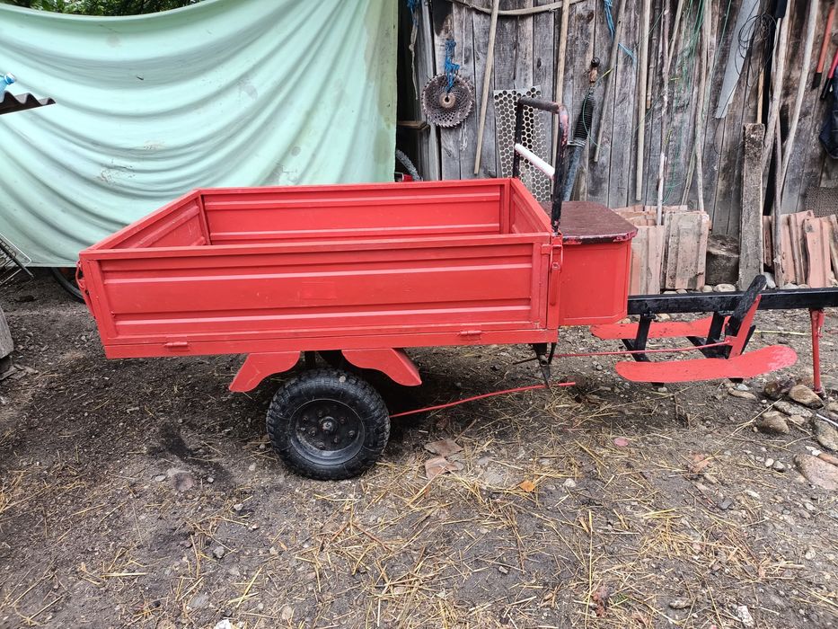 Vînd remorcuta motocultor