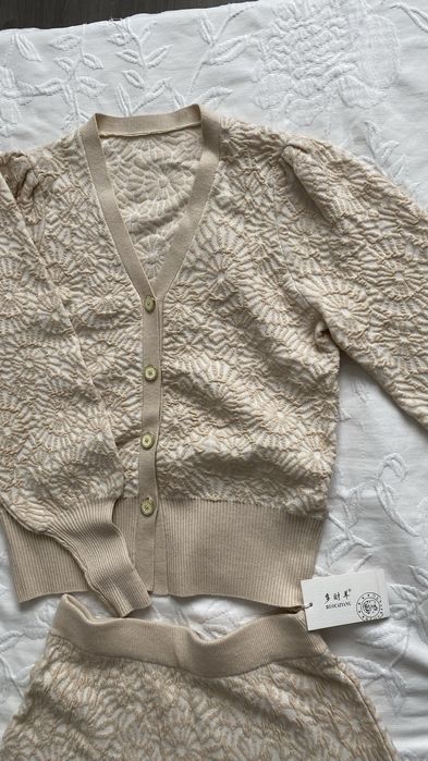 продам костюм, юбка с кофтой