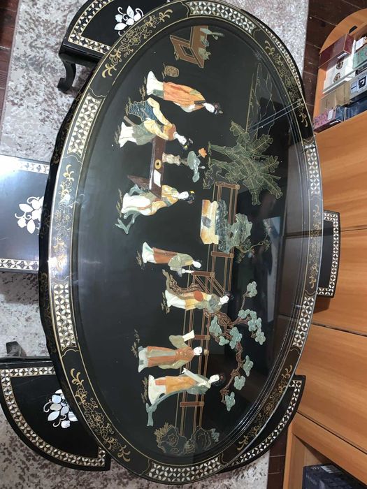 Masuta ovala cu sase scaune Intarsie negru