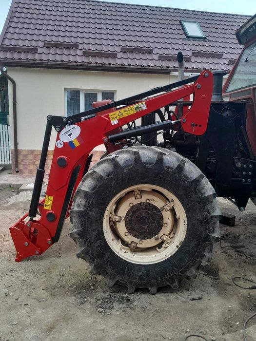 Braț frontal VARRO IIIS - III pentru tractoare
